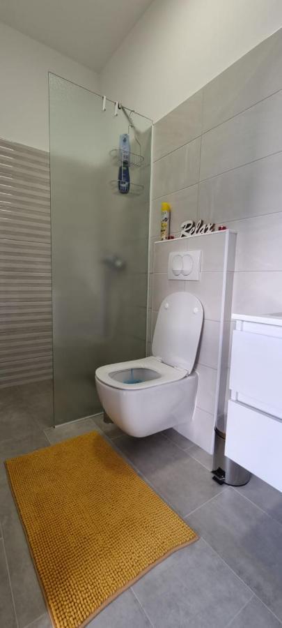 Yellow Dream Murvica  Luaran gambar